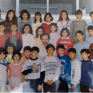 1987-88, ΣΤ' τάξη 5ου Δημοτικού Σχολείου Αιγίου (Αρχείο: Μιχάλης Μαυρόγιαννης)